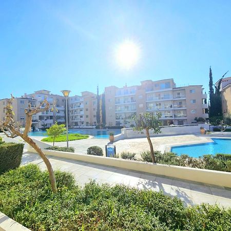Elysia Park Apartments Пафос Екстер'єр фото