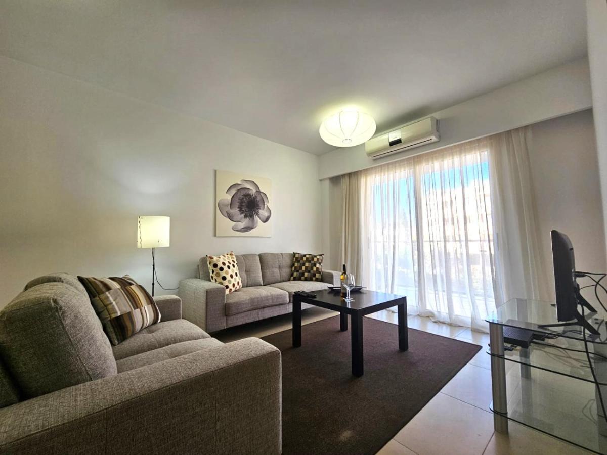 Elysia Park Apartments Пафос Екстер'єр фото