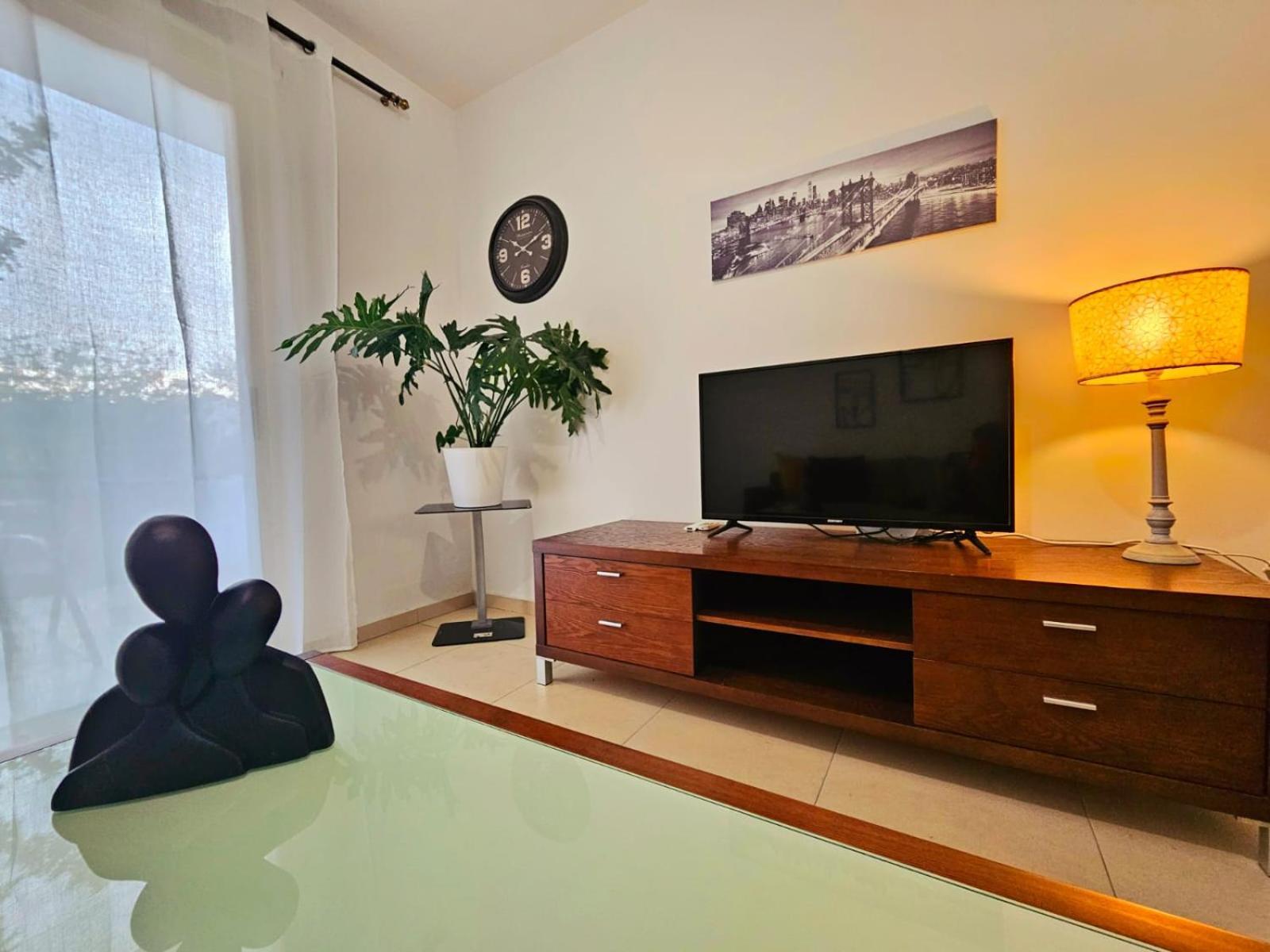 Elysia Park Apartments Пафос Екстер'єр фото