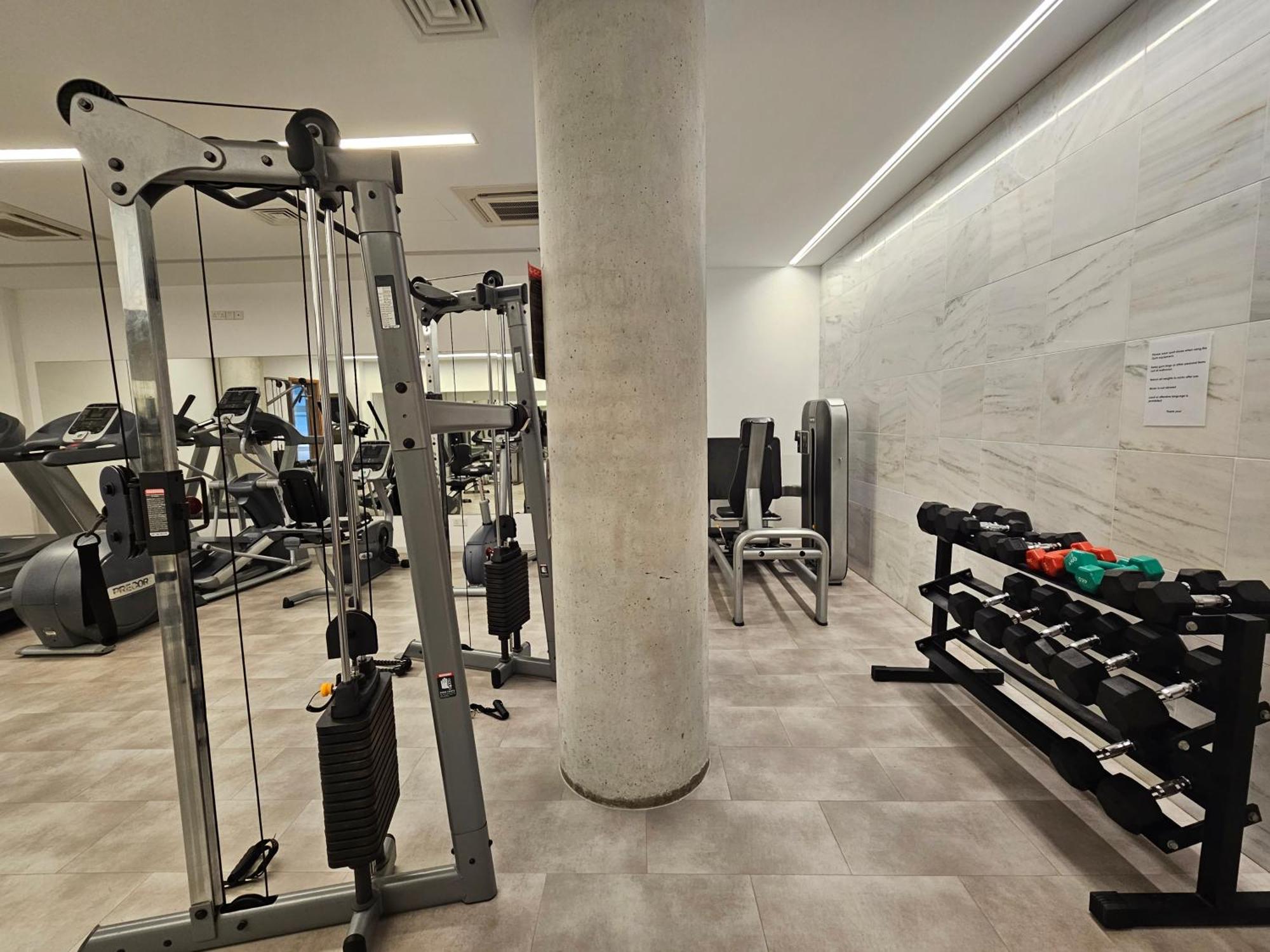 Elysia Park Apartments Пафос Екстер'єр фото